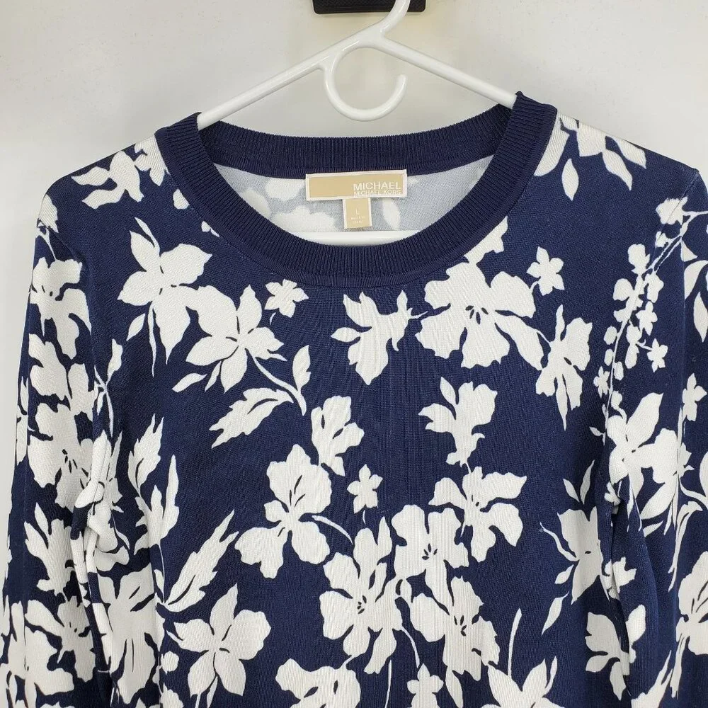Michael Kors Navy‎ Blue and White Floral Print Crewneck Sweater Top Shirt Large